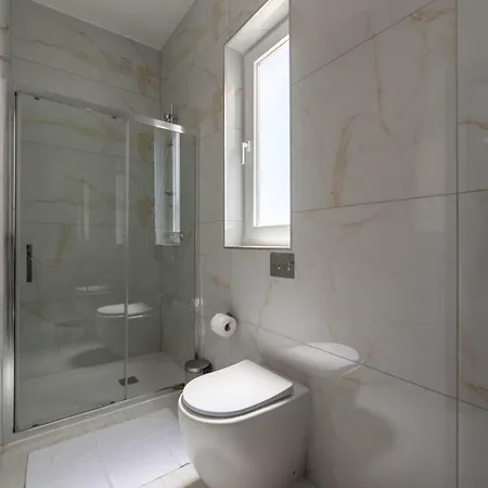Swieqi Luxury 2bdr Penthouse With Large Terrace דירה *