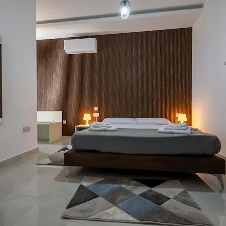 דירה Swieqi Luxury 2bdr Penthouse With Large Terrace