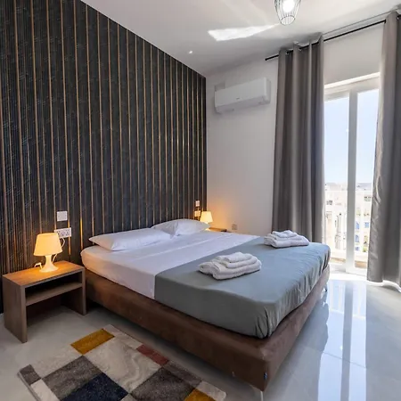 Apartament Swieqi Luxury 2bdr Penthouse With Large Terrace